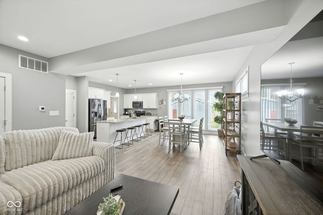 2945 N New Jersey Street, Indianapolis, IN 46205