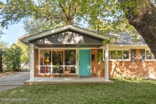 1915 Heaton Rd, Louisville, KY 40216