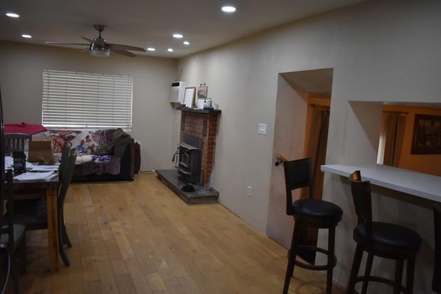 120 W Q St, Rio Linda, CA 95673