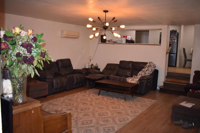 120 W Q St, Rio Linda, CA 95673