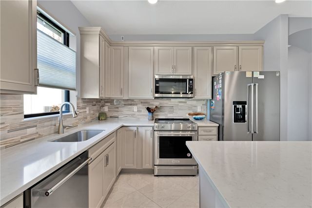 5129 Unity Square, Vero Beach, FL 32967