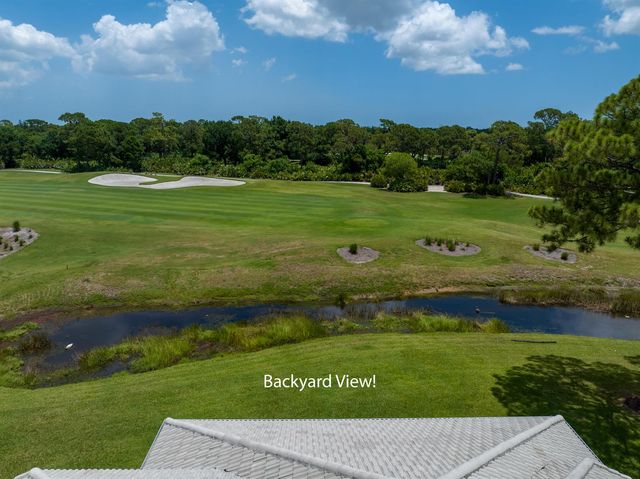 8004 Links Way, Port St. Lucie, FL 34986