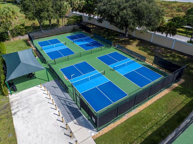 8004 Links Way, Port St. Lucie, FL 34986