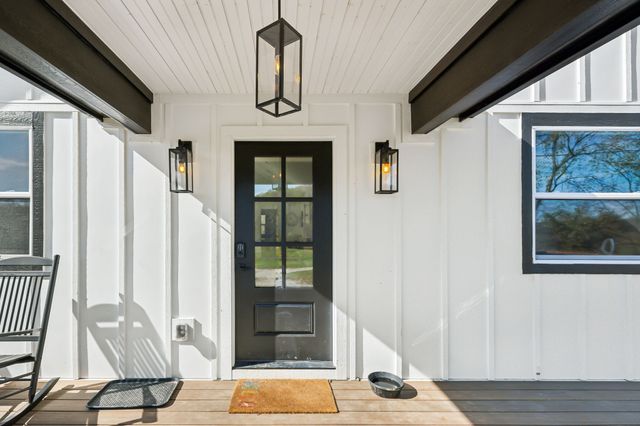 1277 Campbellsville Pike, Lynnville, TN 38472