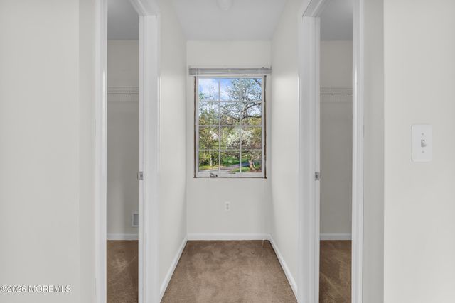 23 Oakland Mills Road, Manalapan, NJ 07726