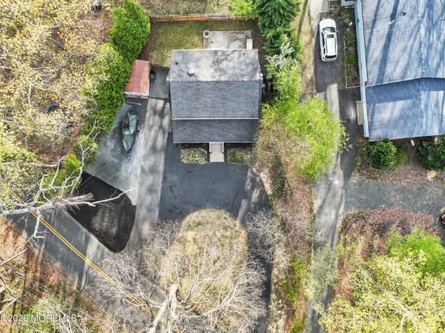 23 Oakland Mills Road, Manalapan, NJ 07726