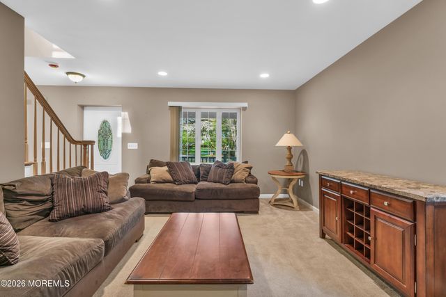 23 Oakland Mills Road, Manalapan, NJ 07726