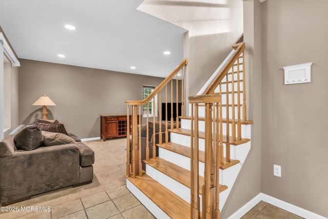 23 Oakland Mills Road, Manalapan, NJ 07726