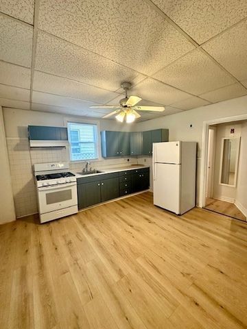 5 Clinton 1, Newton, MA 02458