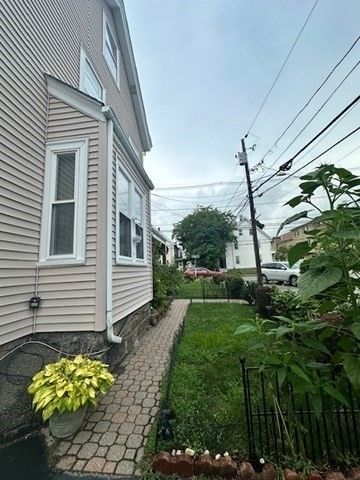 5 Clinton 1, Newton, MA 02458