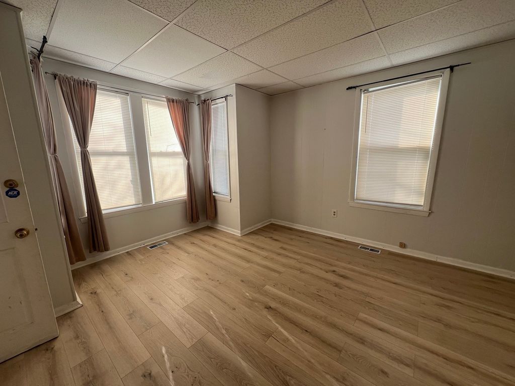 5 Clinton 1, Newton, MA 02458