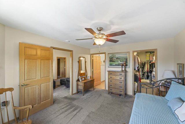 273 Oconomowoc PARKWAY, Oconomowoc, WI 53066