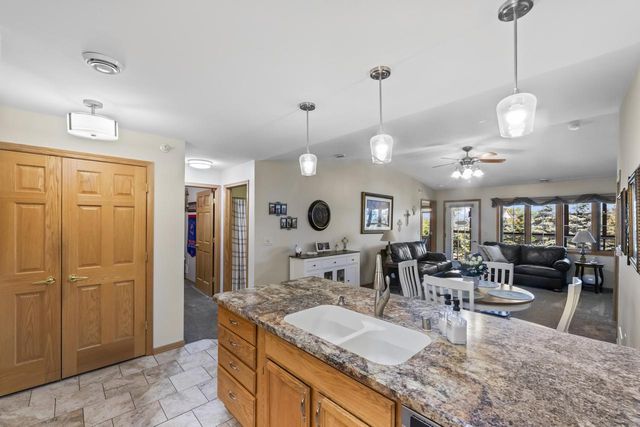273 Oconomowoc PARKWAY, Oconomowoc, WI 53066