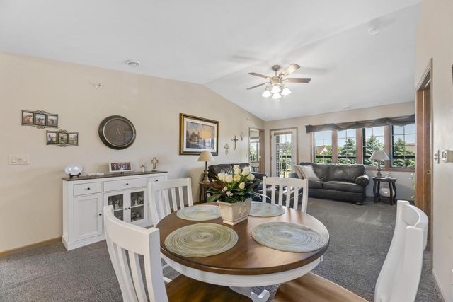 273 Oconomowoc PARKWAY, Oconomowoc, WI 53066