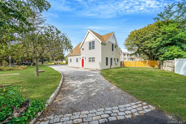 26 Bokel Road, Ronkonkoma, NY 11779