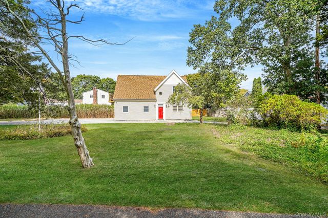 26 Bokel Road, Ronkonkoma, NY 11779