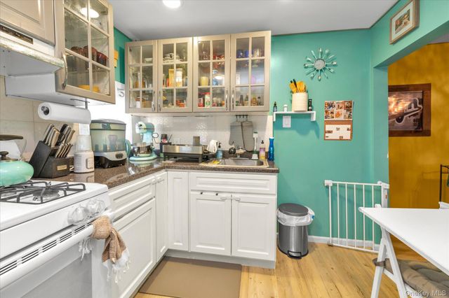 21812 141st Road, Laurelton, NY 11413