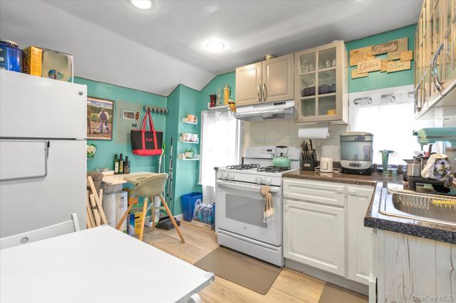 21812 141st Road, Laurelton, NY 11413