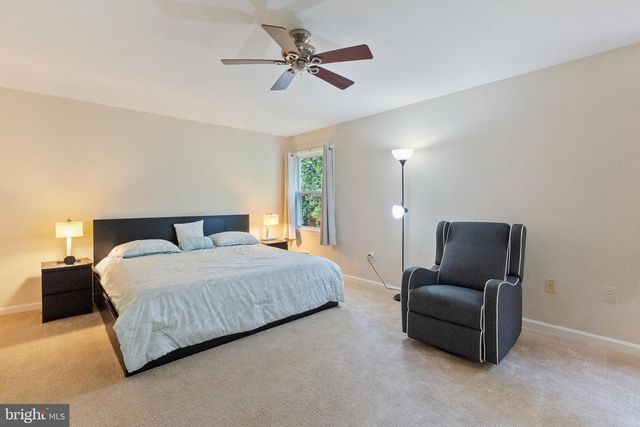 13656 SPINNING WHEEL DR, Germantown, MD 20874