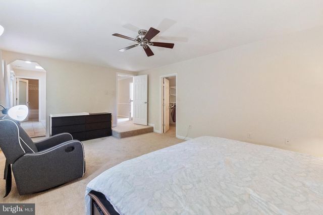 13656 SPINNING WHEEL DR, Germantown, MD 20874