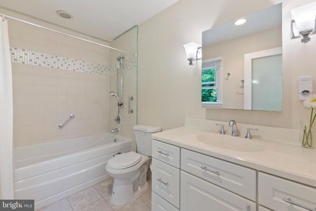 13656 SPINNING WHEEL DR, Germantown, MD 20874