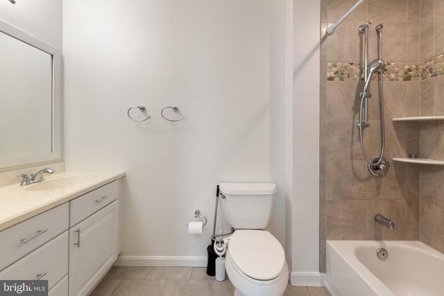 13656 SPINNING WHEEL DR, Germantown, MD 20874