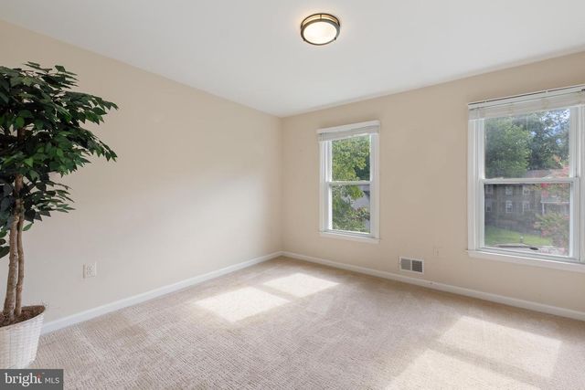 13656 SPINNING WHEEL DR, Germantown, MD 20874