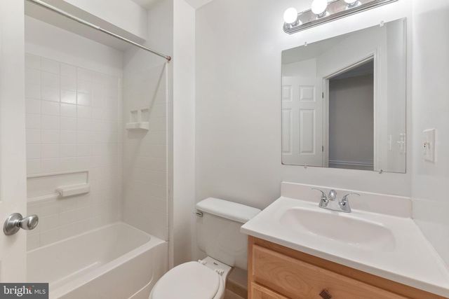 13656 SPINNING WHEEL DR, Germantown, MD 20874
