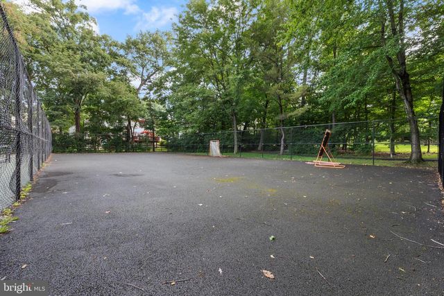 13656 SPINNING WHEEL DR, Germantown, MD 20874