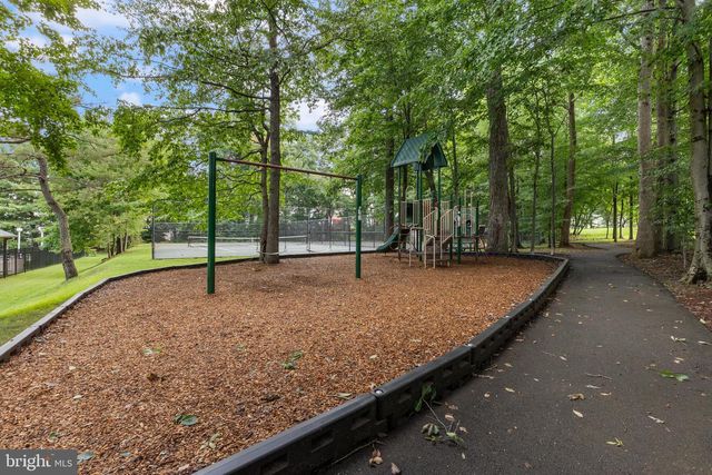 13656 SPINNING WHEEL DR, Germantown, MD 20874