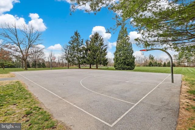 13656 SPINNING WHEEL DR, Germantown, MD 20874