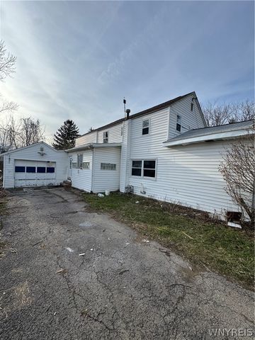 486 103rd Street, Wheatfield, NY 14304