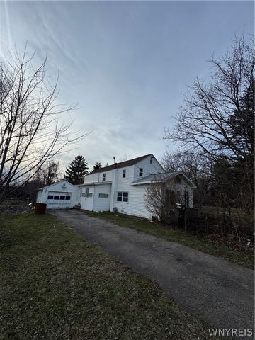 486 103rd Street, Wheatfield, NY 14304