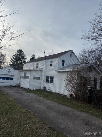 486 103rd Street, Wheatfield, NY 14304