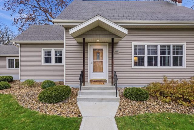 102 1st Street, Brooklyn, WI 53521