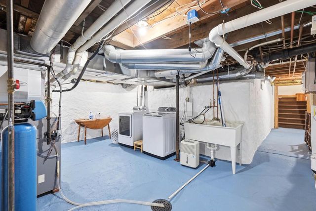 102 1st Street, Brooklyn, WI 53521