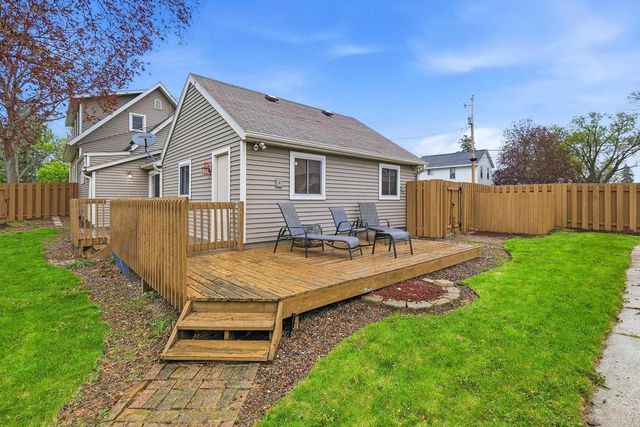 102 1st Street, Brooklyn, WI 53521