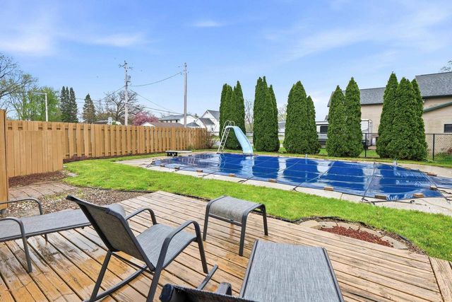 102 1st Street, Brooklyn, WI 53521