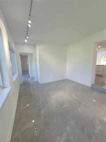 6041 SW 17th Street, Miami, FL 33155