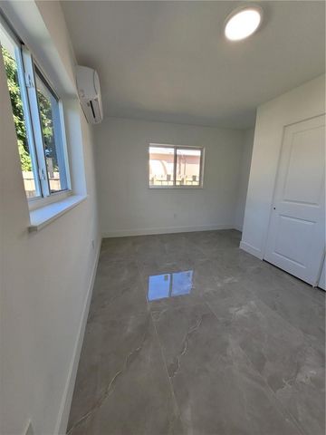 6041 SW 17th Street, Miami, FL 33155