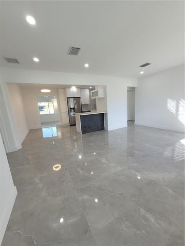 6041 SW 17th Street, Miami, FL 33155