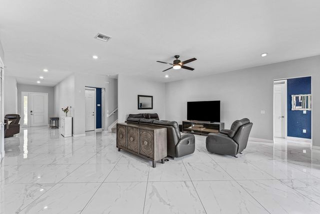 1063 Ember Ridge Run, Loxahatchee, FL 33470