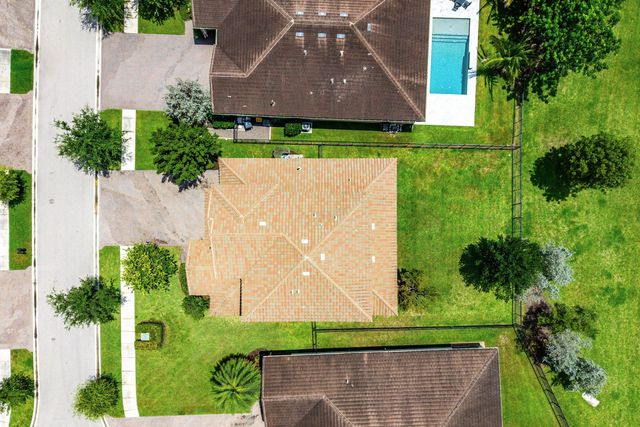 1063 Ember Ridge Run, Loxahatchee, FL 33470