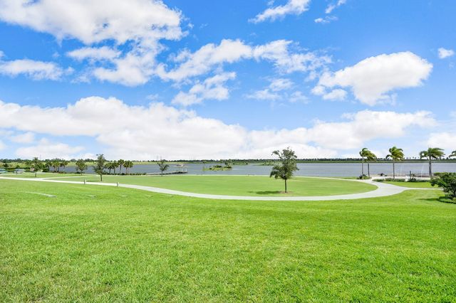 1063 Ember Ridge Run, Loxahatchee, FL 33470