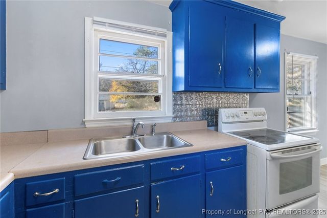 302 Brookwood Avenue, Fayetteville, NC 28301