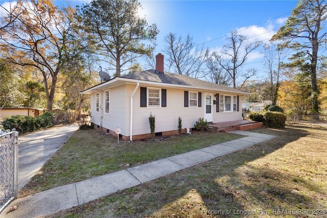 302 Brookwood Avenue, Fayetteville, NC 28301