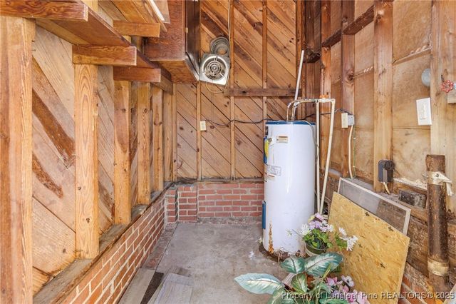 302 Brookwood Avenue, Fayetteville, NC 28301