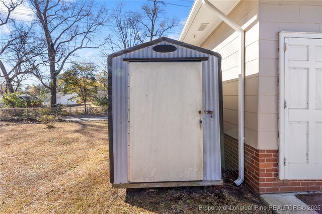 302 Brookwood Avenue, Fayetteville, NC 28301