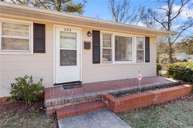 302 Brookwood Avenue, Fayetteville, NC 28301