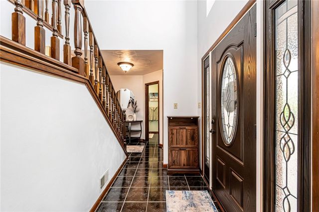 691 Adele Dr, North Huntingdon, PA 15642
